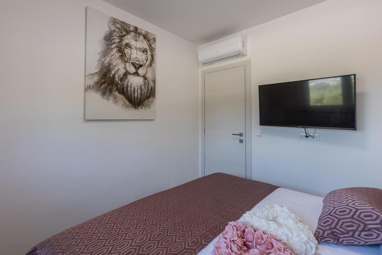 Luxury Apartments Katarina Kastela Exterior photo